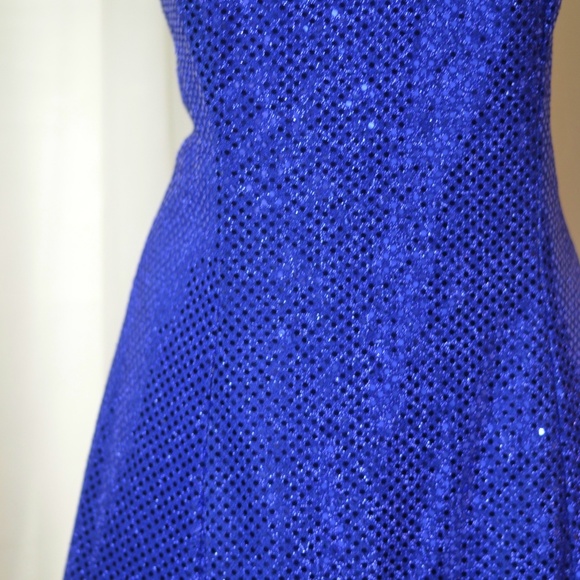 Roberta Gorgous Sparkling Blue Sequin Formal 13/14 - Picture 4 of 6